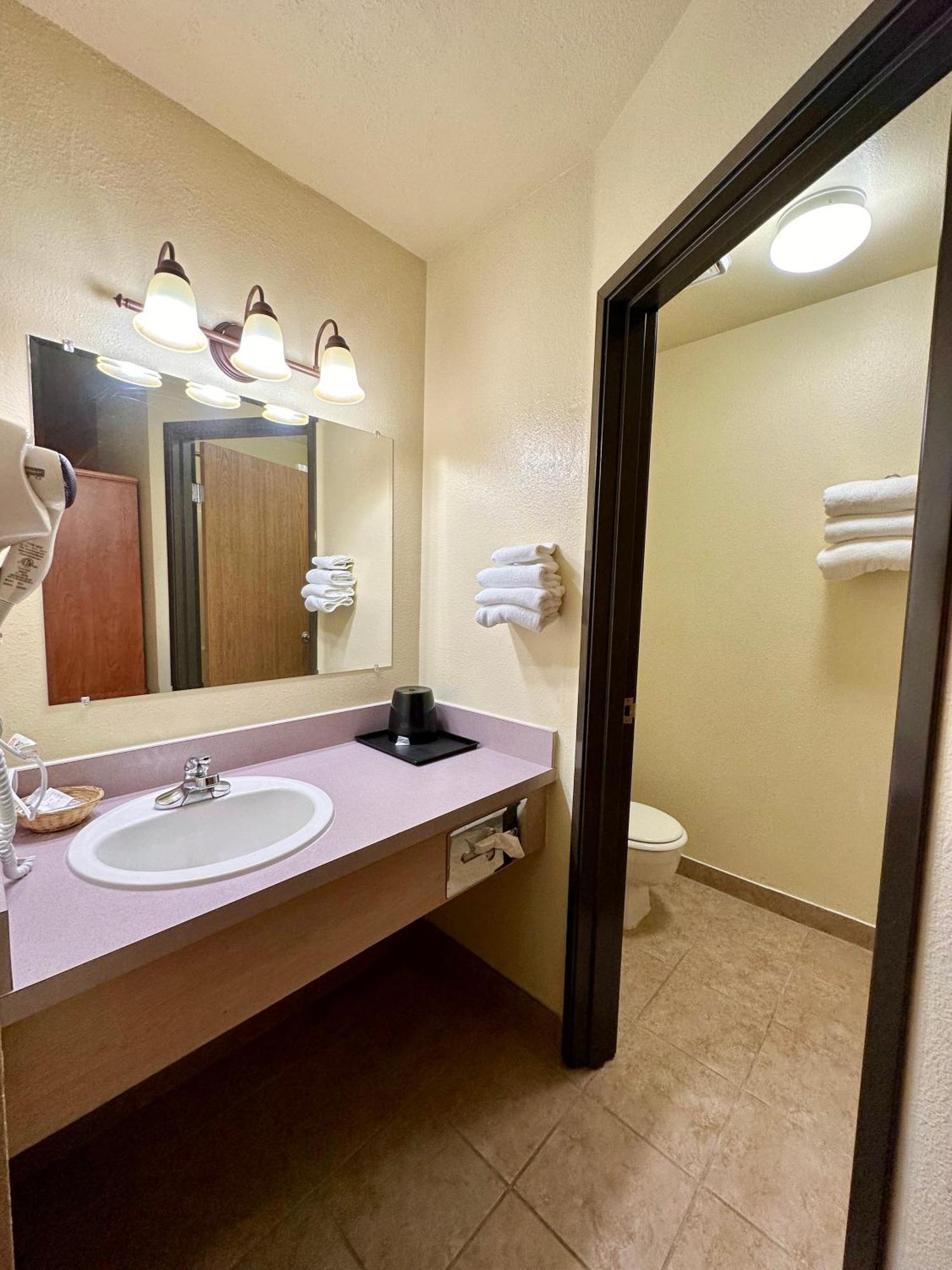 Fairbridge Inn & Suites Келлогг Экстерьер фото